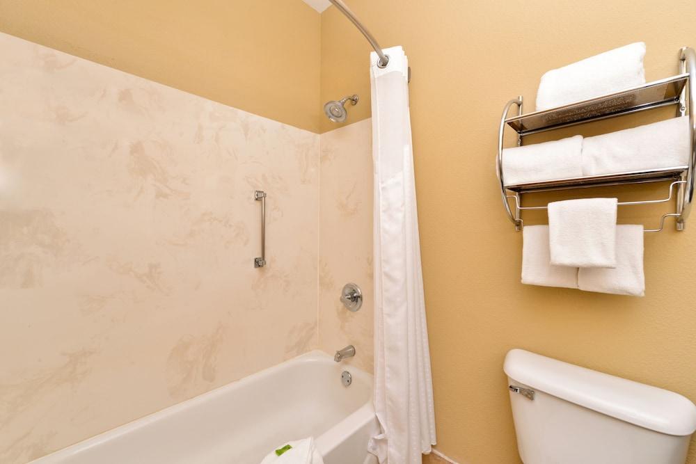 Holiday Inn Express Hotel & Suites Cincinnati-North/Sharonville Ngoại thất bức ảnh