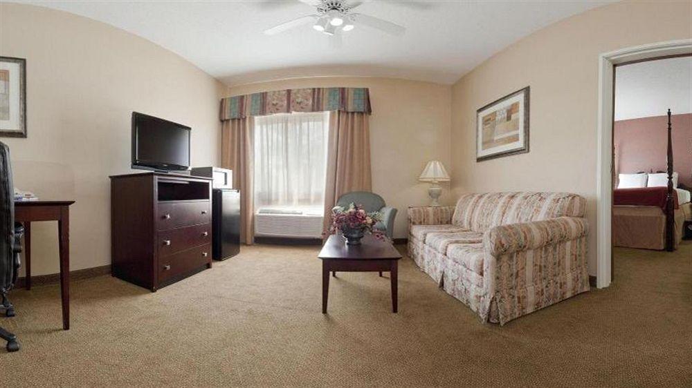 Holiday Inn Express Hotel & Suites Cincinnati-North/Sharonville Ngoại thất bức ảnh