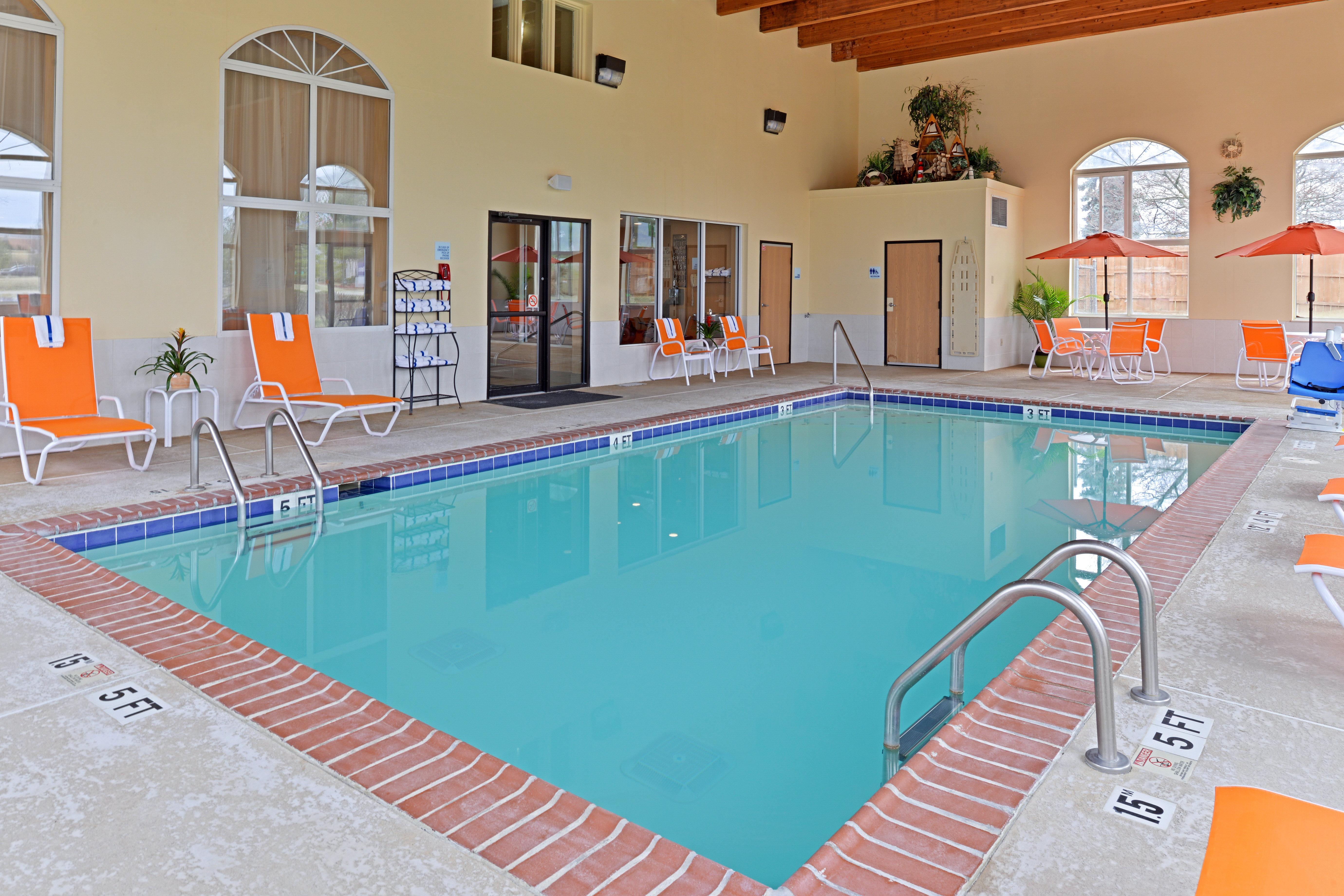 Holiday Inn Express Hotel & Suites Cincinnati-North/Sharonville Ngoại thất bức ảnh