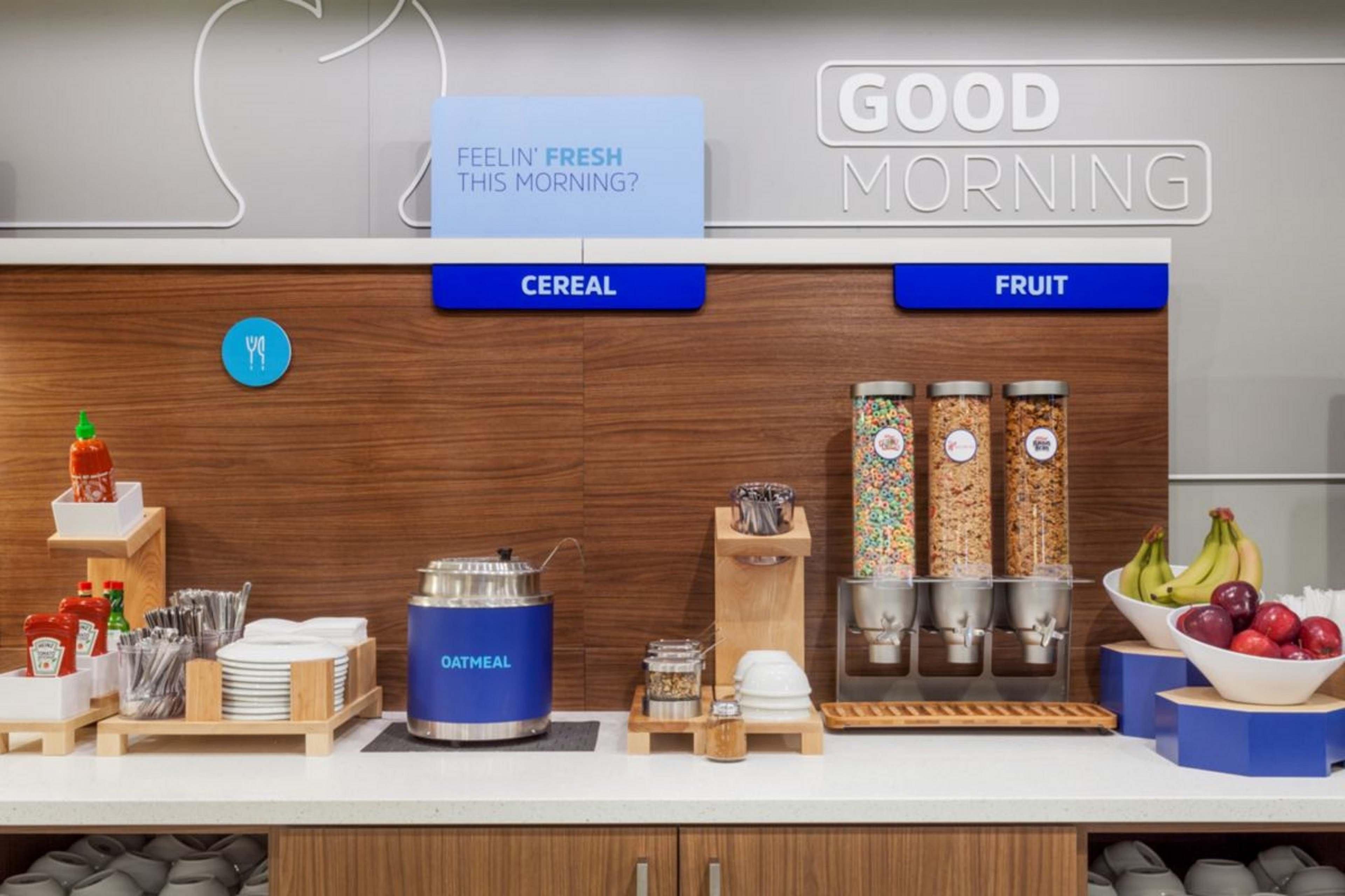 Holiday Inn Express Hotel & Suites Cincinnati-North/Sharonville Ngoại thất bức ảnh