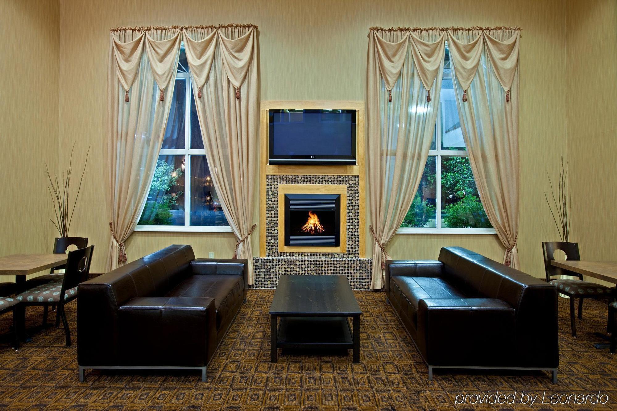 Holiday Inn Express Hotel & Suites Cincinnati-North/Sharonville Ngoại thất bức ảnh